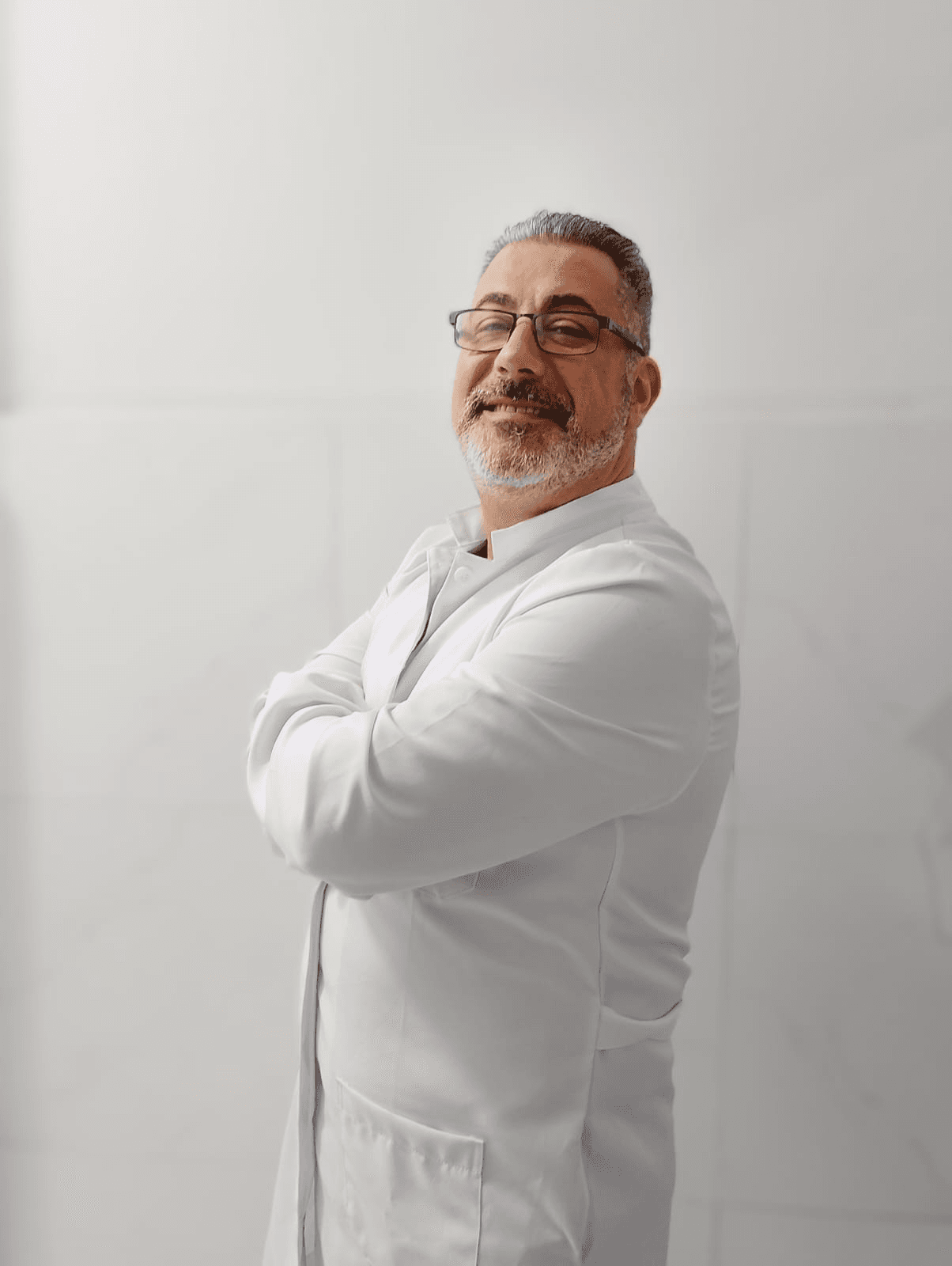 Dr. Carlos Alberto Mundim Junior — SanClá Curitiba